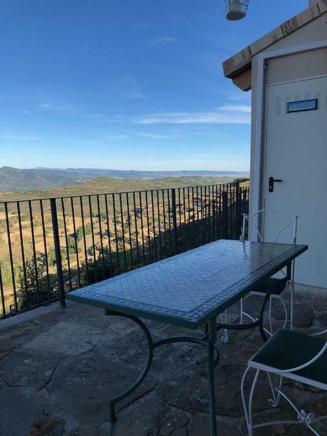 Agrovillaujue Rurales Apartment